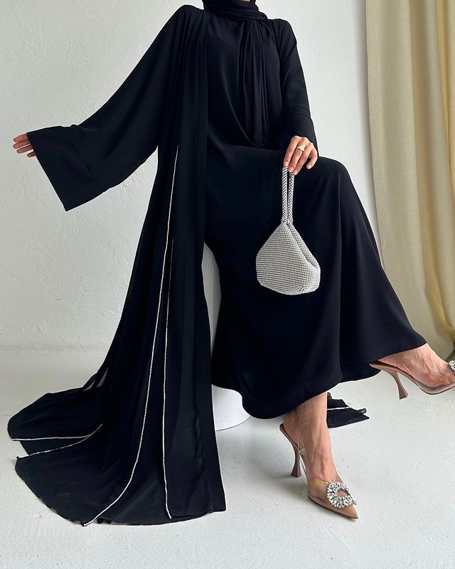 Black Lili Abaya 1 peice