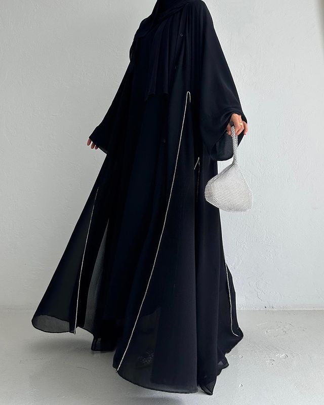Black Lili Abaya 1 peice